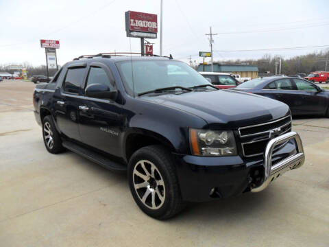 2007 Chevrolet Avalanche for sale at C MOORE CARS in Grove OK