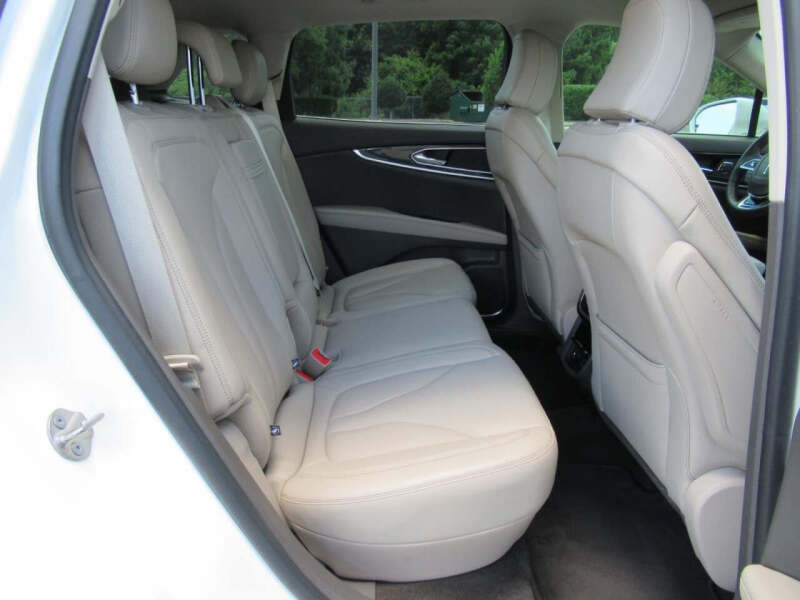 2022 Lincoln Nautilus Standard