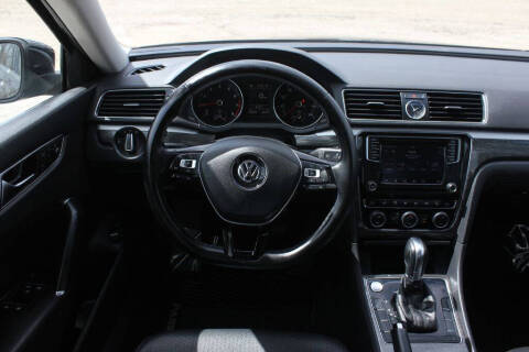 2016 Volkswagen Passat