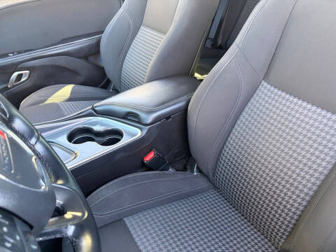 2019 Dodge Challenger SXT