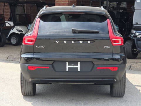 2021 Volvo XC40 T5 R-Design