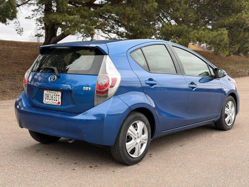 2013 Toyota Prius c Two