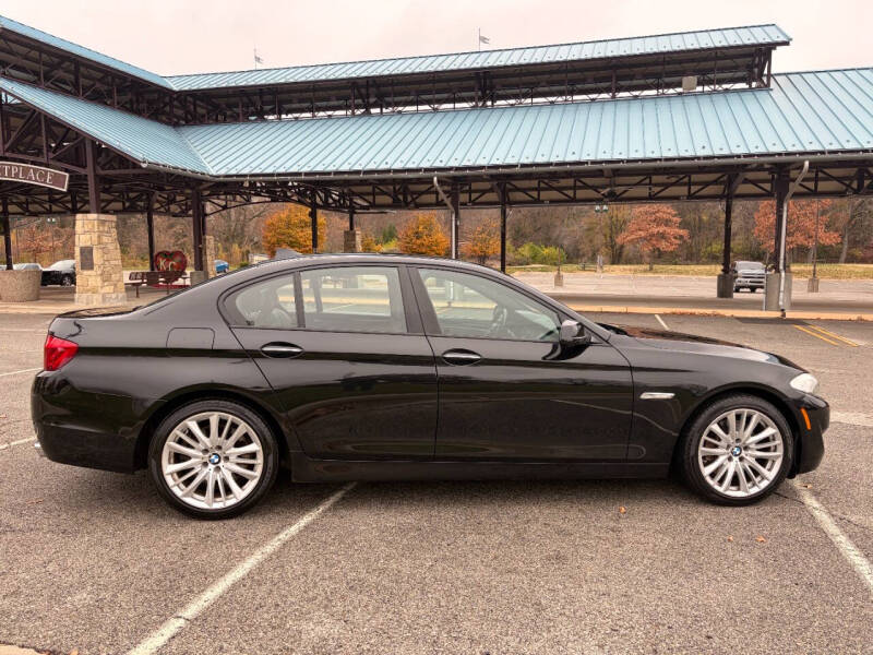 2012 BMW 5 Series 550i