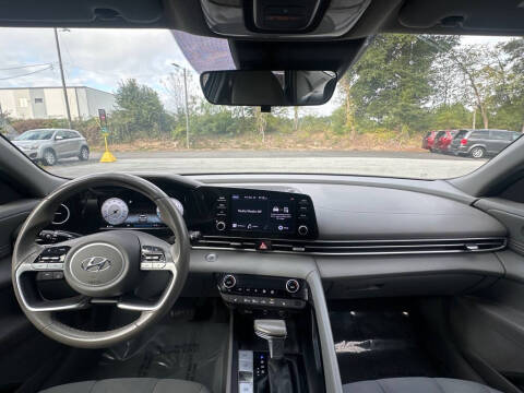 2022 Hyundai Elantra