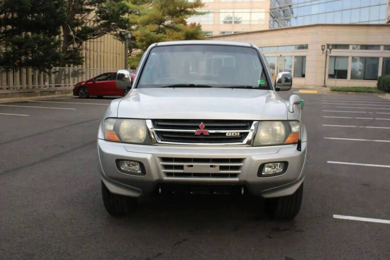 2000 Mitsubishi Pajero