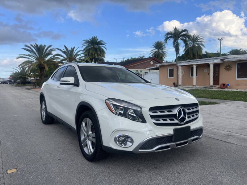 2018 Mercedes-Benz GLA-Class GLA250's photo