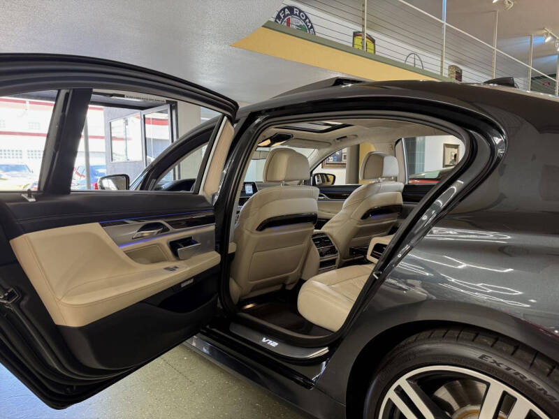 2018 BMW 7 Series M760i xDrive