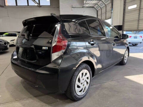 2016 Toyota Prius c Two