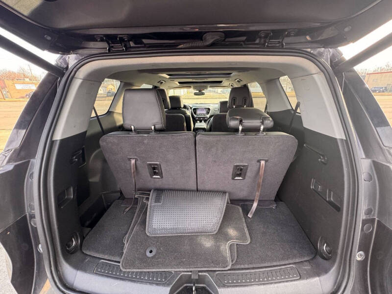 2017 GMC Acadia SLT-1