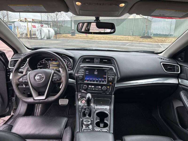 2017 Nissan Maxima 3.5 SR