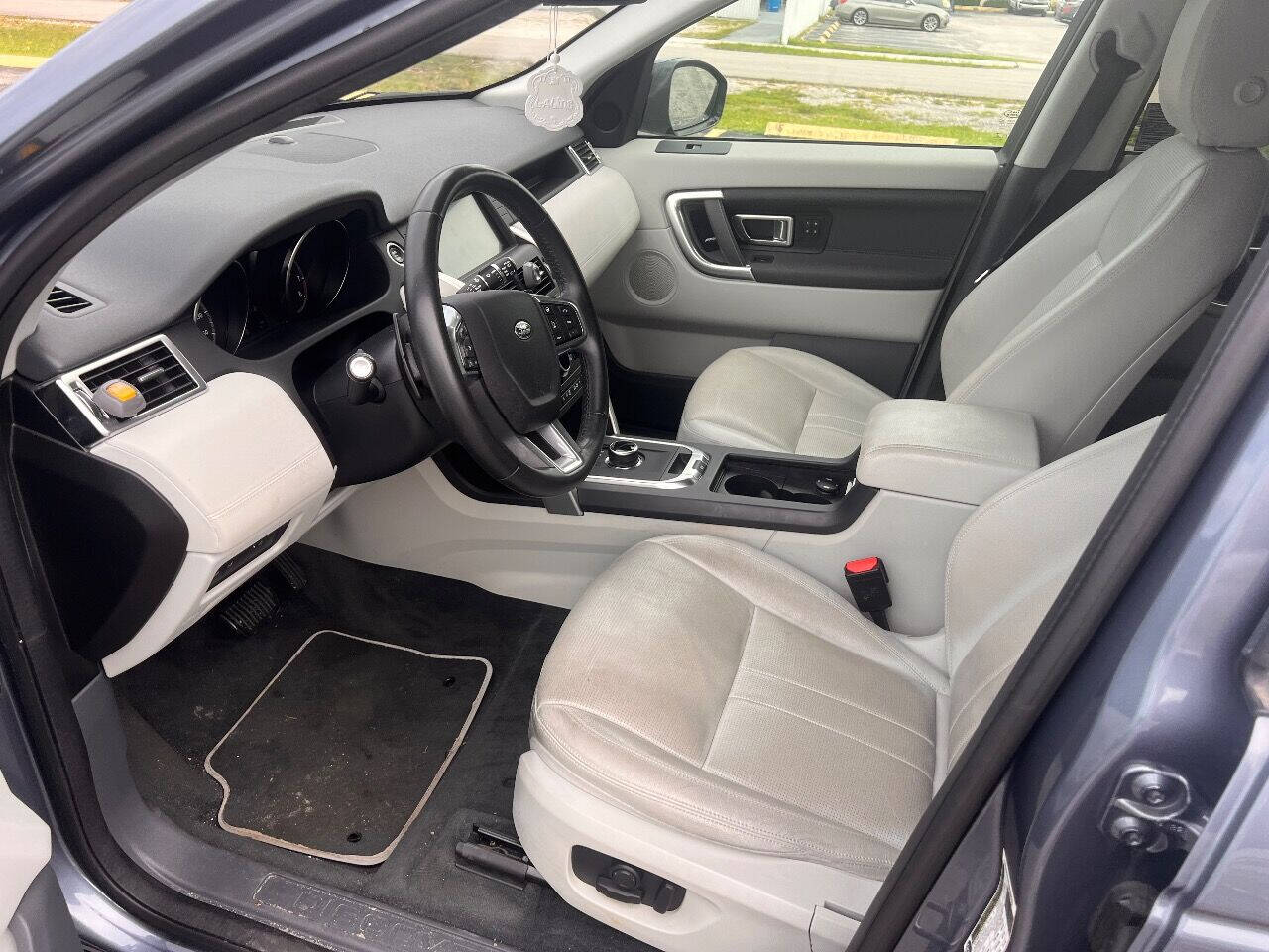 2019 LAND ROVER Discovery Sport SUV / Crossover - $19,650