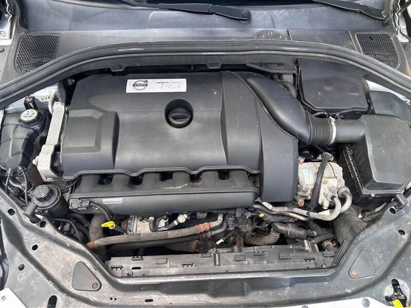 2015 Volvo XC60 T6 Premier Plus