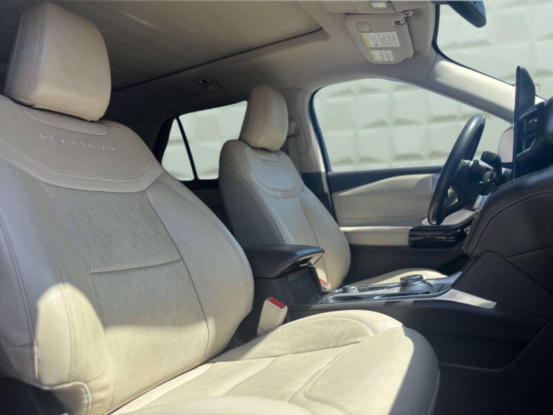 2021 Ford Explorer Platinum