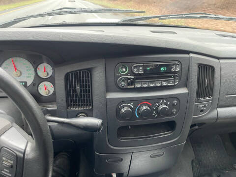 2004 Dodge Ram 1500 SLT