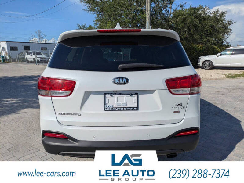 2017 Kia Sorento LX