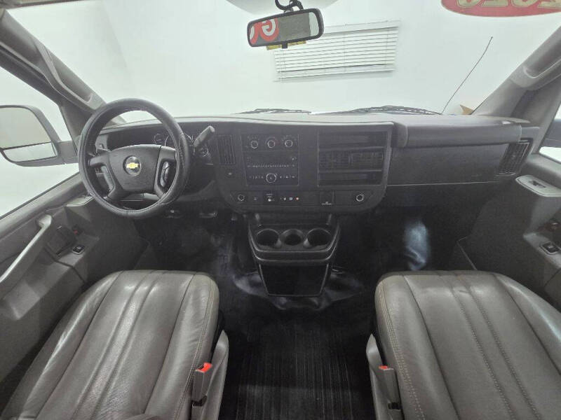 2020 Chevrolet Express 2500
