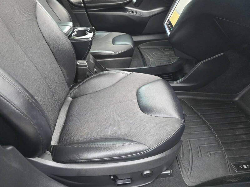 2016 Tesla Model S 70