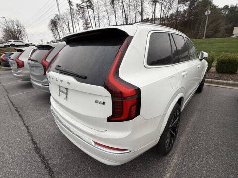 2025 Volvo XC90 B6 Plus Bright Theme 7P