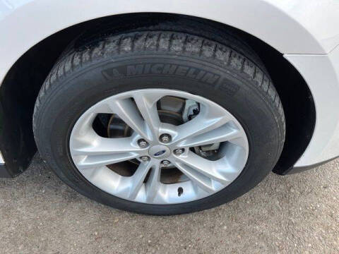 2019 Ford Taurus SEL