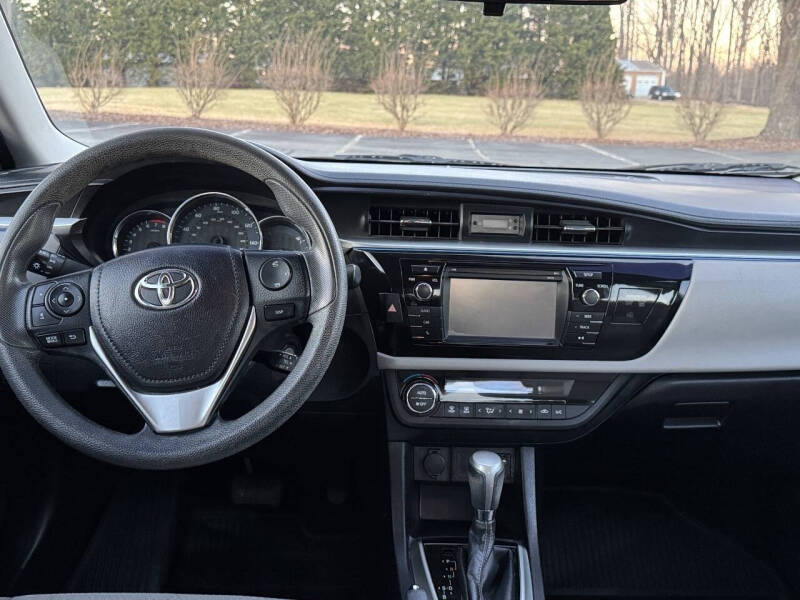 2015 Toyota Corolla LE