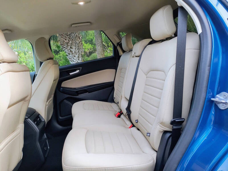 2021 Ford Edge SE