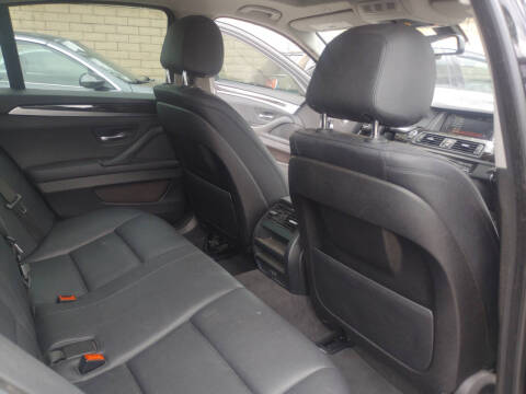 2015 BMW 5 Series 528i
