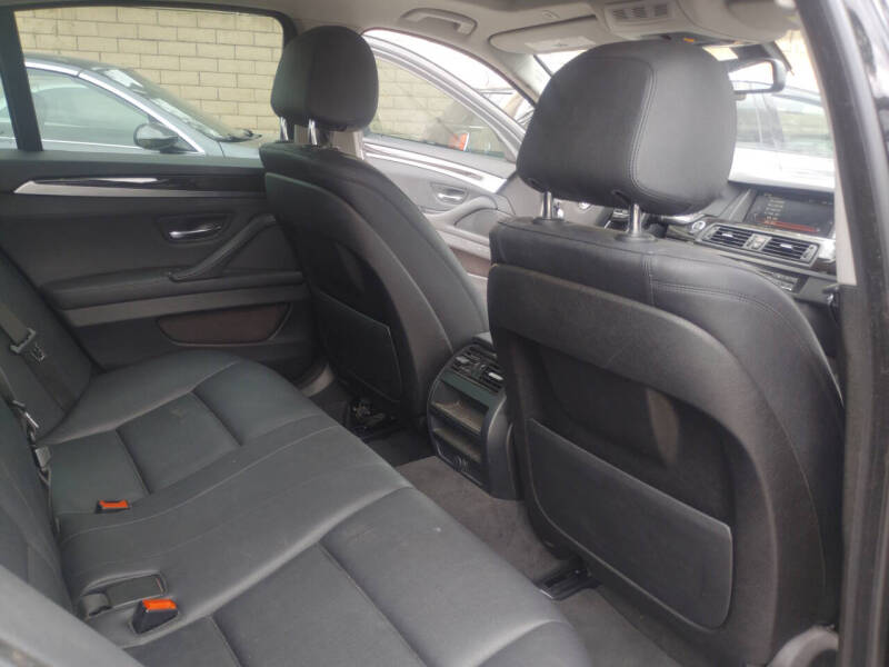 2015 BMW 5 Series 528i