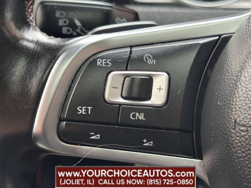 2017 Volkswagen Golf GTI Sport