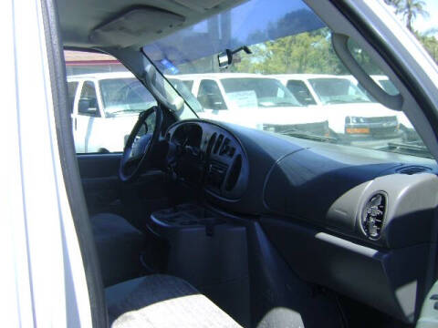 2003 Ford E-Series E-350 SD