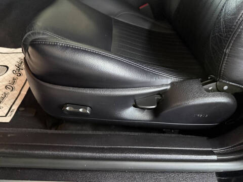 2004 Ford Thunderbird Deluxe