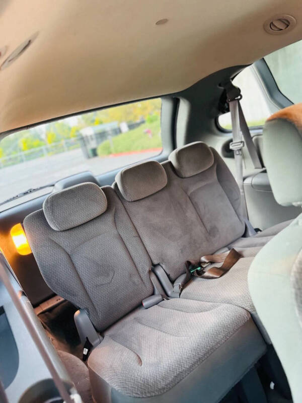 2005 Dodge Grand Caravan