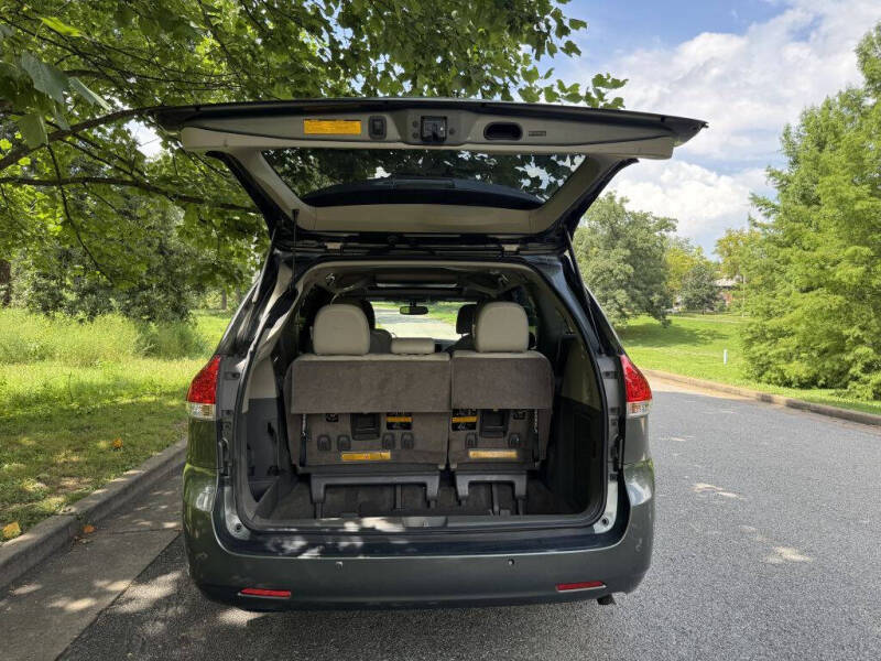 2011 Toyota Sienna XLE 8-Passenger