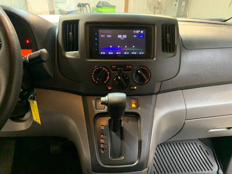 2021 Nissan NV200 SV