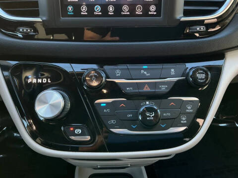 2019 Chrysler Pacifica Touring L