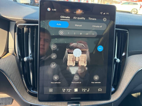 2026 Volvo XC60 B5 Ultra