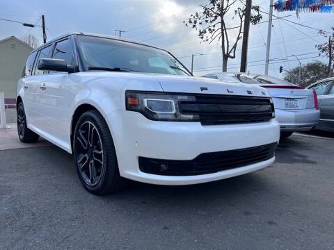 2013 Ford Flex for sale at Tristar Motors in Bell CA