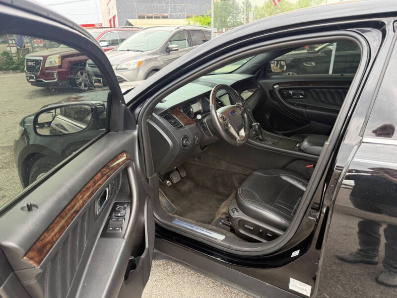 2016 Ford Taurus Limited