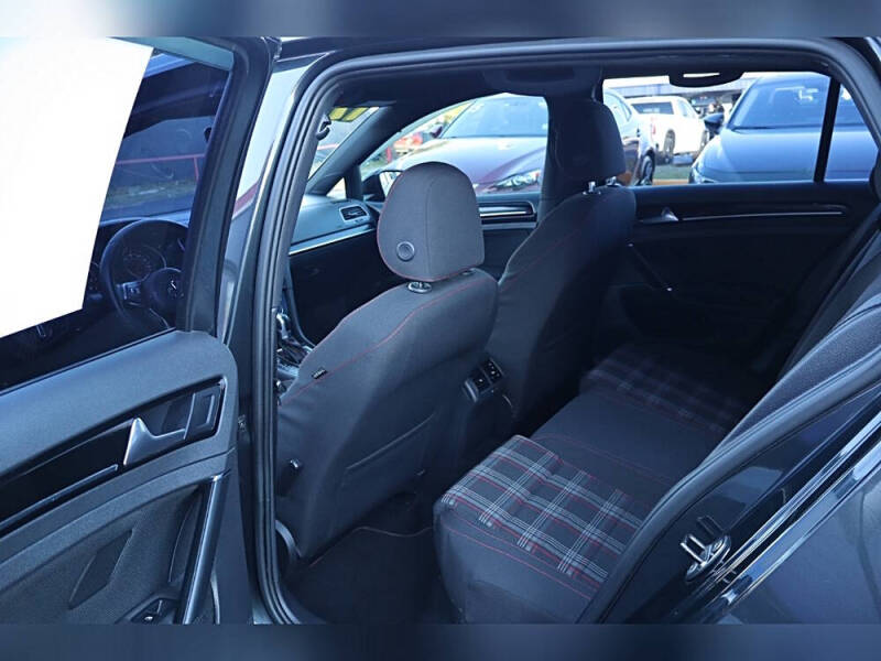 2017 Volkswagen Golf GTI Autobahn