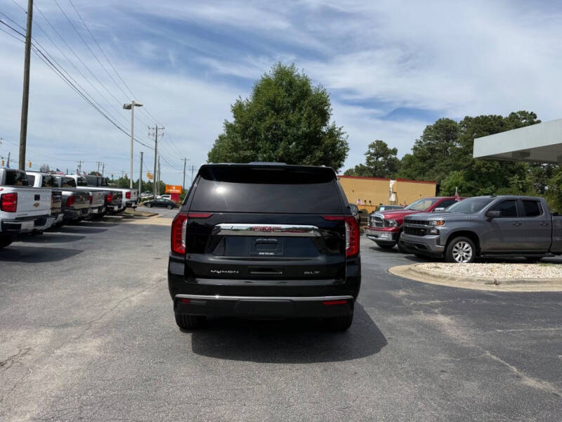 2022 GMC Yukon SLT