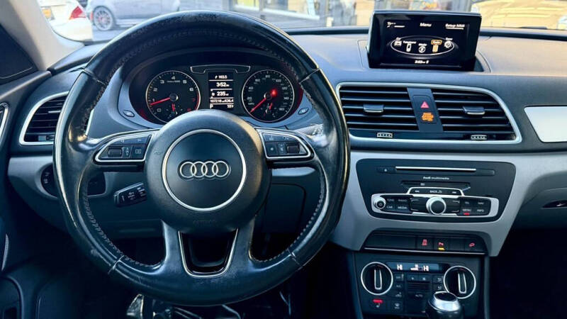 2017 Audi Q3 2.0T Premium
