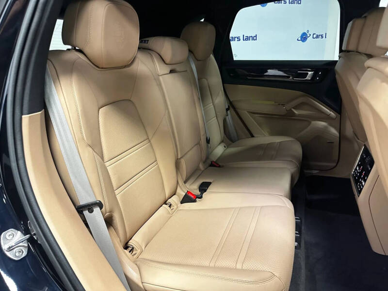 2022 Porsche Cayenne