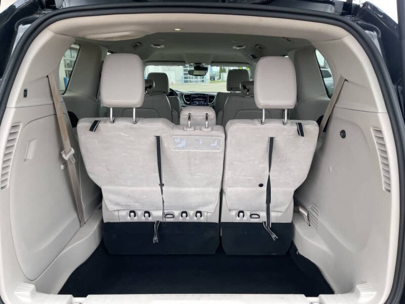 2021 Chrysler Pacifica Touring L