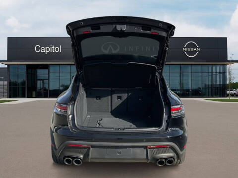 2023 Porsche Macan T