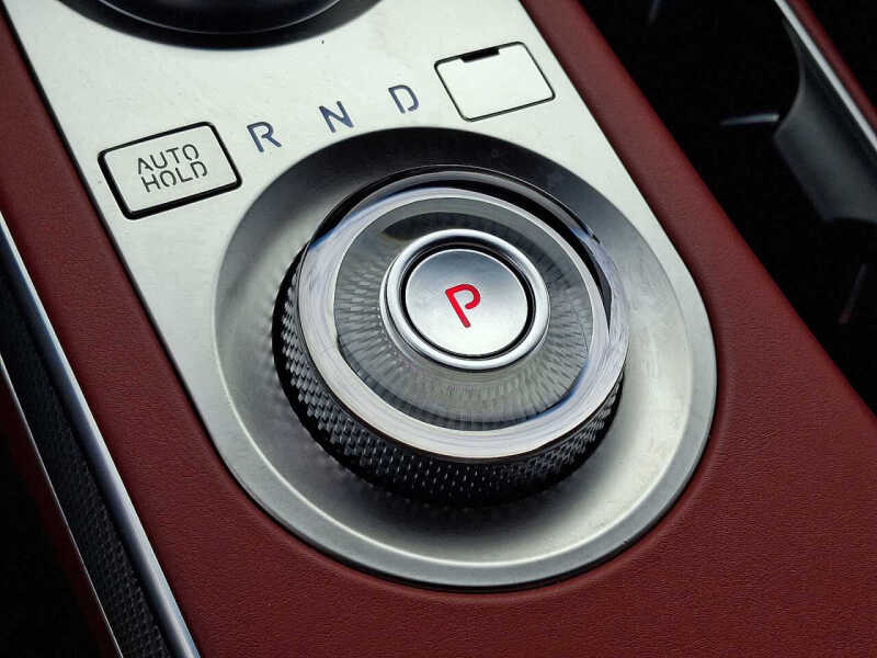 2023 Genesis GV70 2.5T Standard