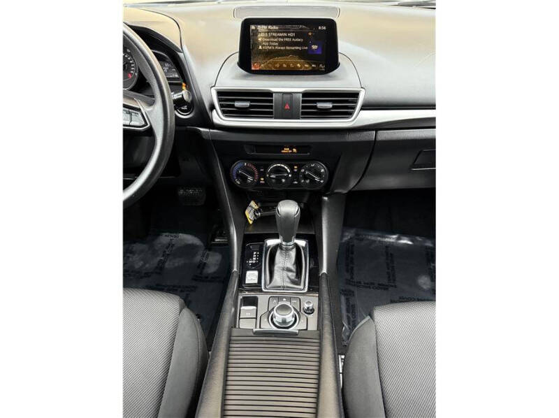 2017 Mazda MAZDA3 Sport