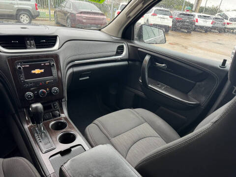 2017 Chevrolet Traverse LT