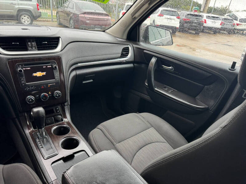 2017 Chevrolet Traverse LT