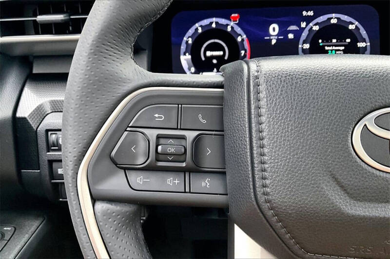 2025 Toyota 4Runner Limited HV