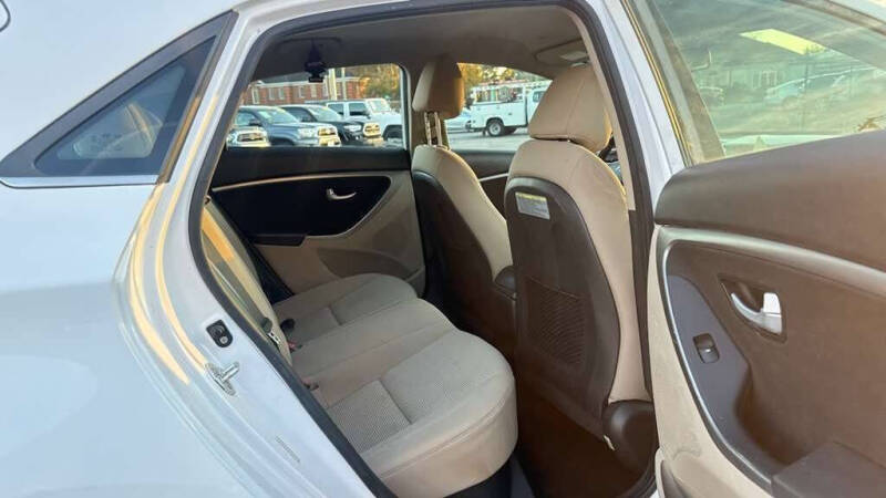 2017 Hyundai Elantra GT