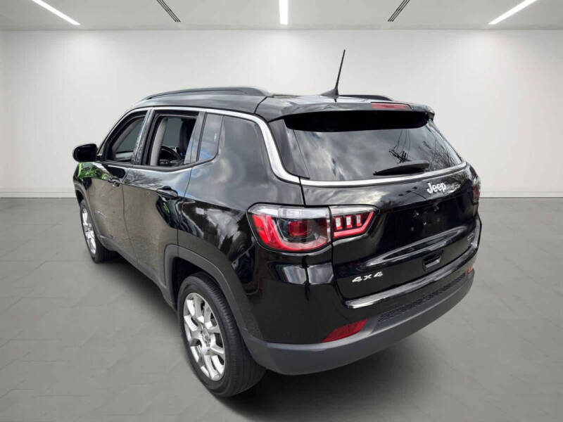 2022 Jeep Compass Latitude Lux